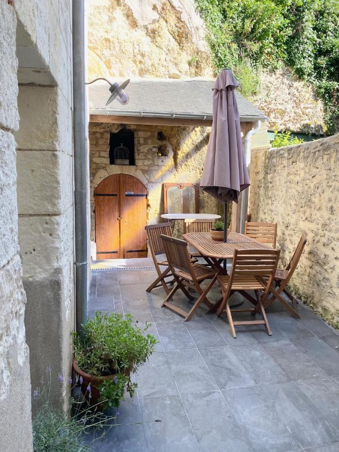 La Maison Des Remparts - Gite 3 Etoiles Pour 8 Pers A Loches Exterior photo